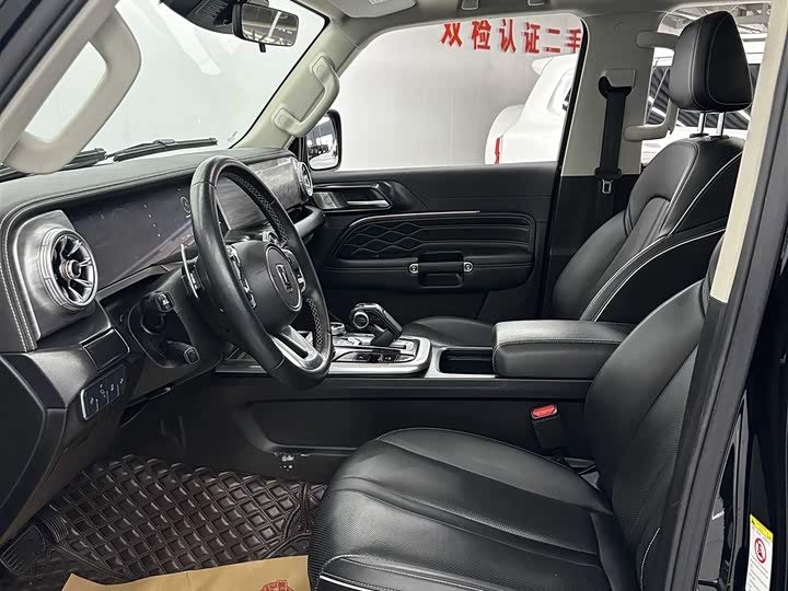 Фото 4 - Tank 300