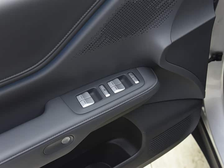 Фото 8 - XPeng G6