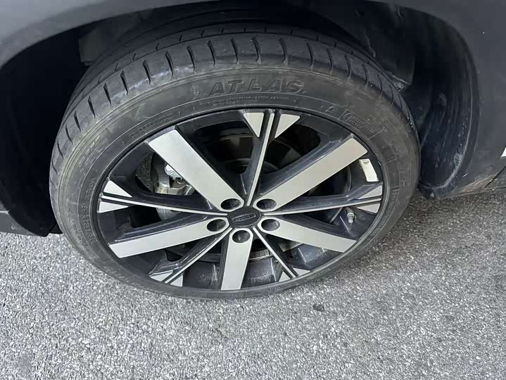 Фото 5 - Geely Icon