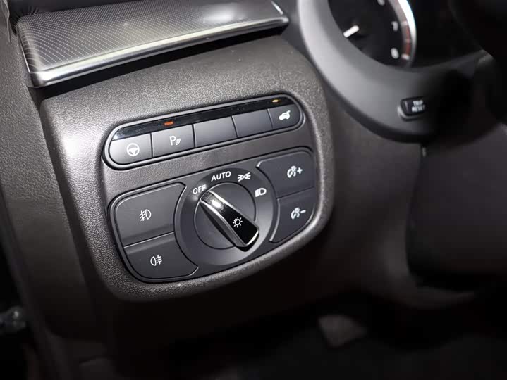 Фото 9 - Infiniti QX55