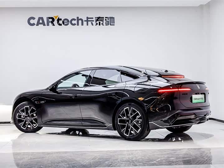 Фото 5 - Avatr 06