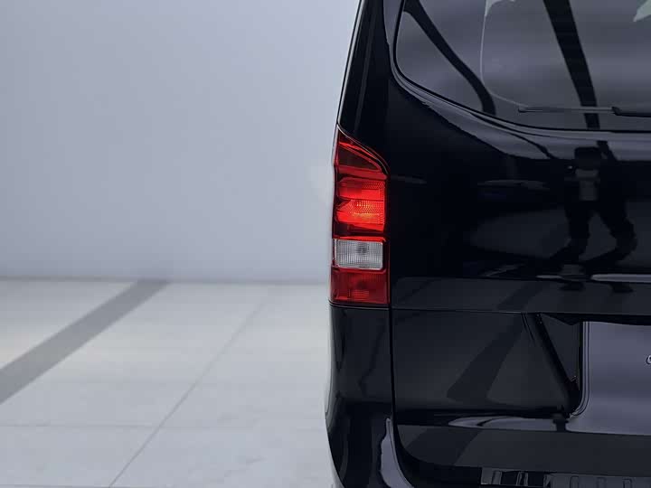 Фото 6 - Mercedes-Benz Vito