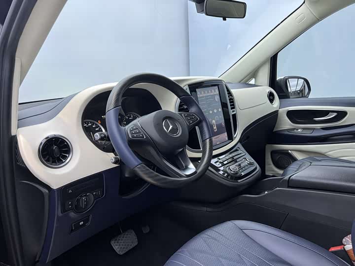 Фото 9 - Mercedes-Benz Vito