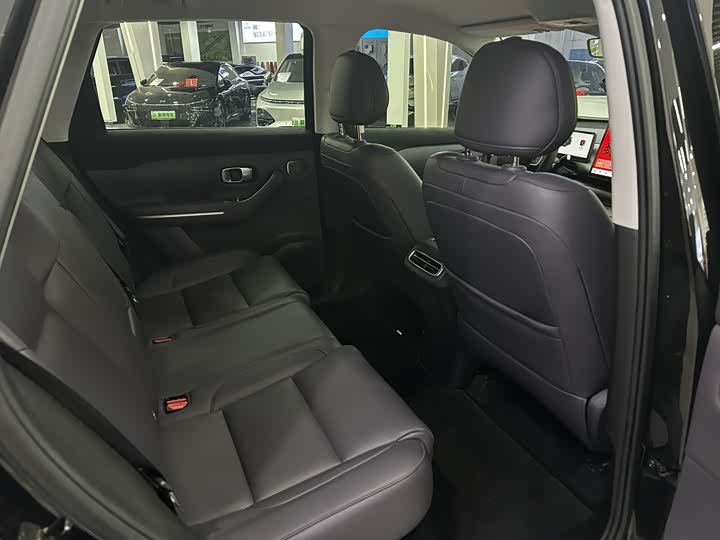 Фото 9 - Leapmotor C10