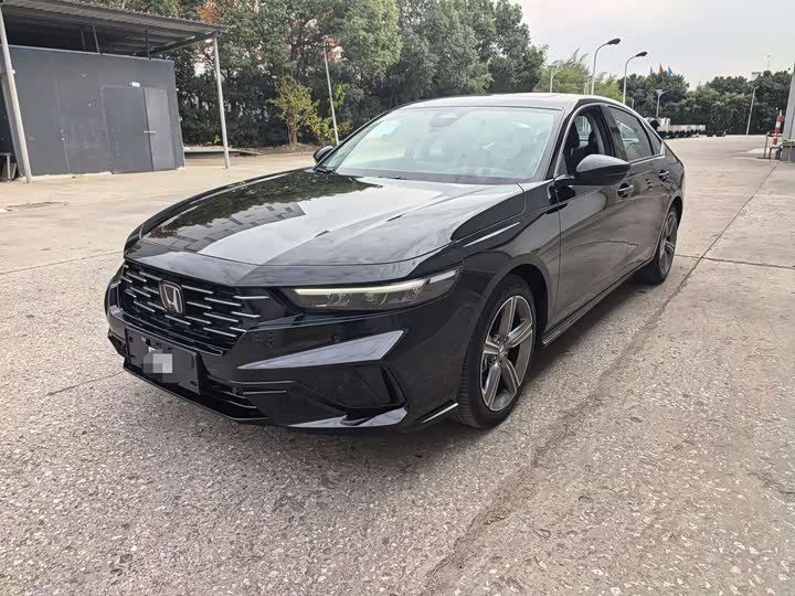 Фото 3 - Honda Accord