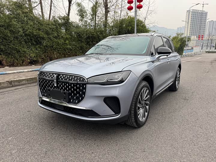 Photo 1 - Lincoln Corsair