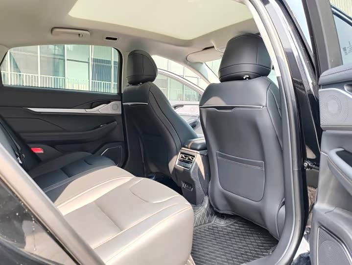 Фото 8 - Lincoln Z (Zephyr)