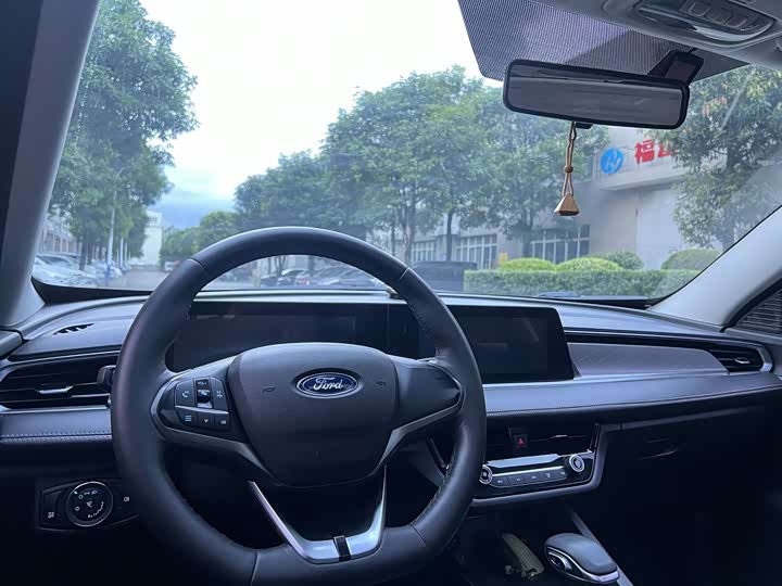 Фото 7 - Ford Escort