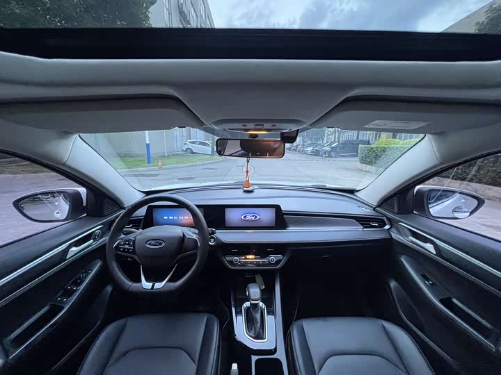 Фото 8 - Ford Escort