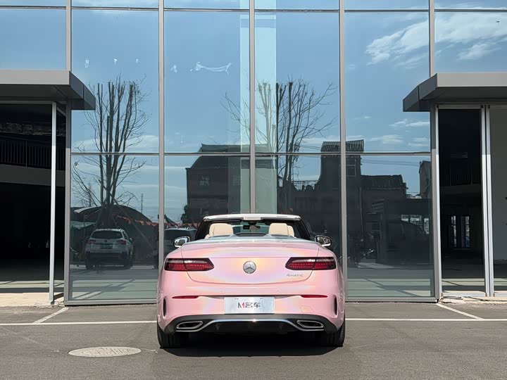 Фото 4 - Mercedes-Benz E-Class