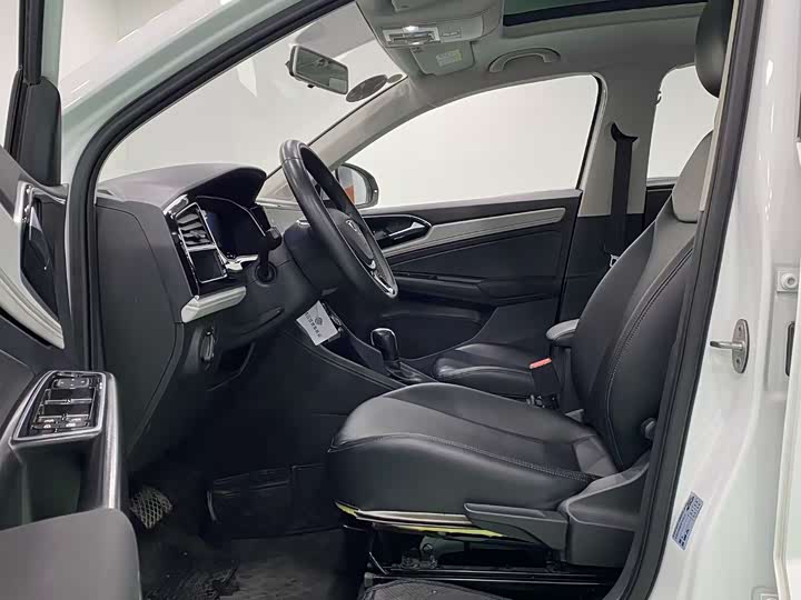 Фото 5 - Jetta VS7