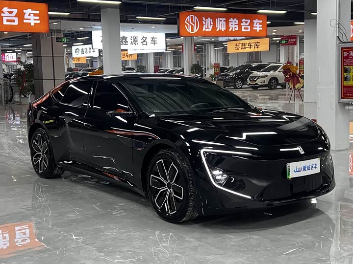 Фото 3 - Avatr 12