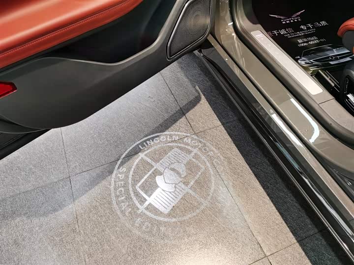 Фото 6 - Lincoln Z (Zephyr)