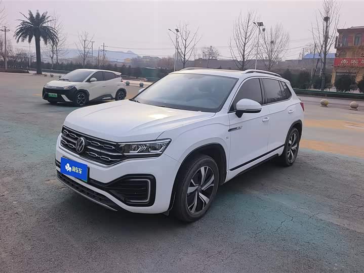 Фото 1 - Volkswagen Tayron GTE Hybrid