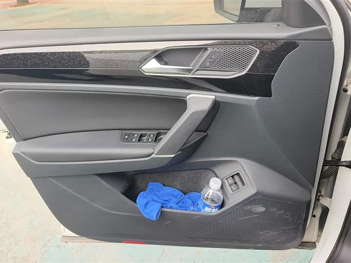 Фото 7 - Volkswagen Tayron GTE Hybrid