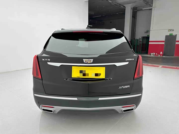 Фото 4 - Cadillac XT5