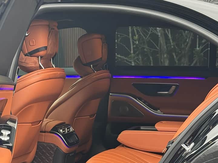 Фото 9 - Mercedes-Benz S-Class