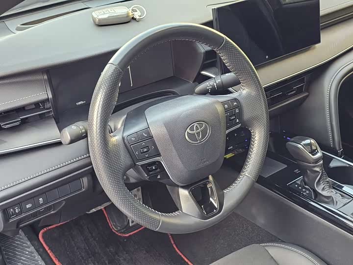 Photo 6 - Toyota Camry