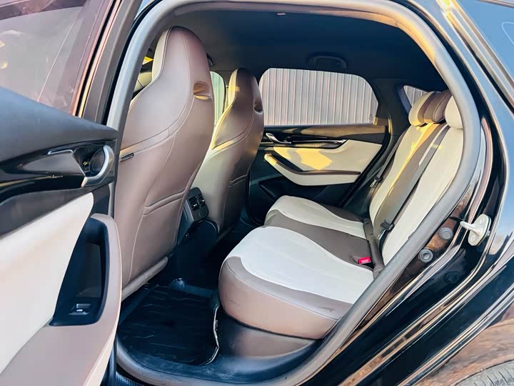 Фото 6 - BYD Qin Plus