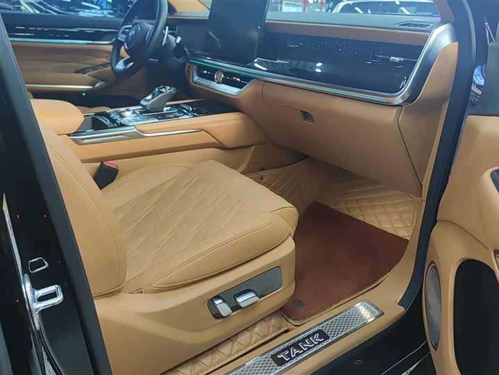 Фото 8 - Tank 500 Hybrid