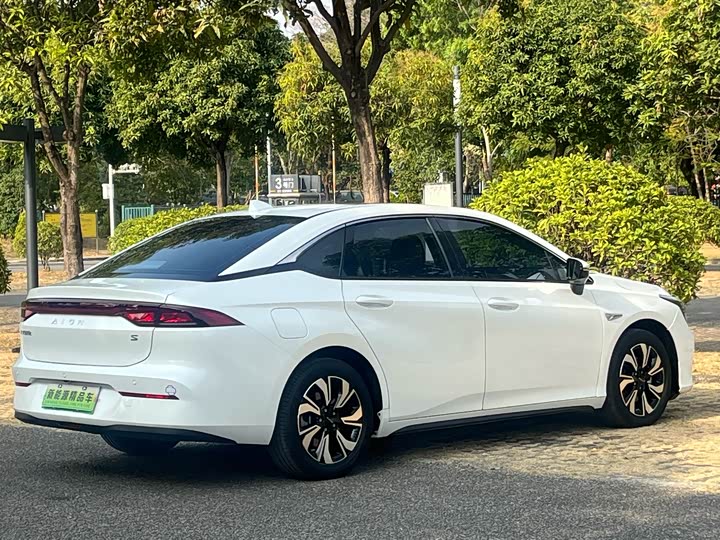 Фото 6 - GAC Aion S