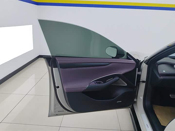 Фото 7 - Xiaomi SU7