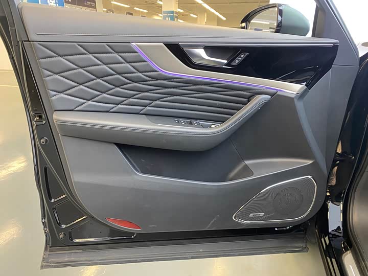 Фото 5 - Hongqi HS5