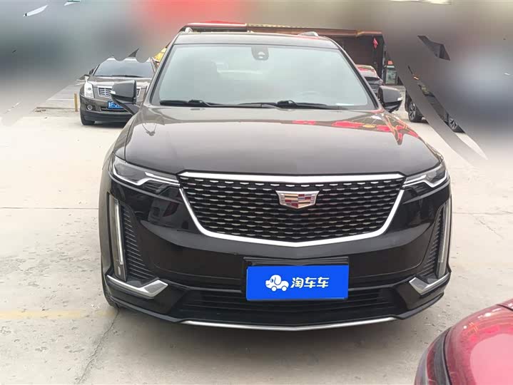 Фото 2 - Cadillac XT6