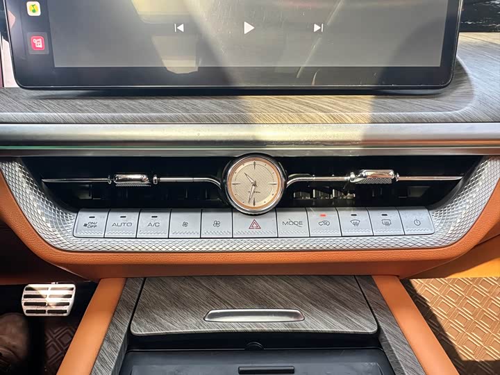 Фото 8 - Tank 500