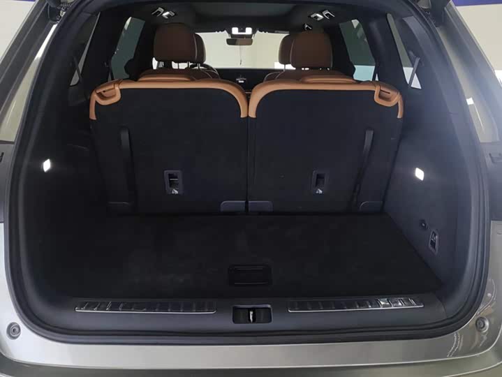 Фото 4 - LiXiang One