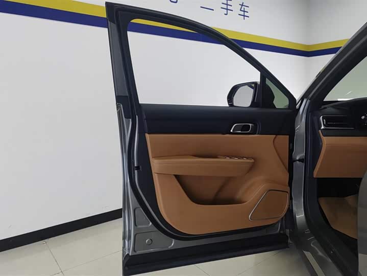 Фото 7 - LiXiang One