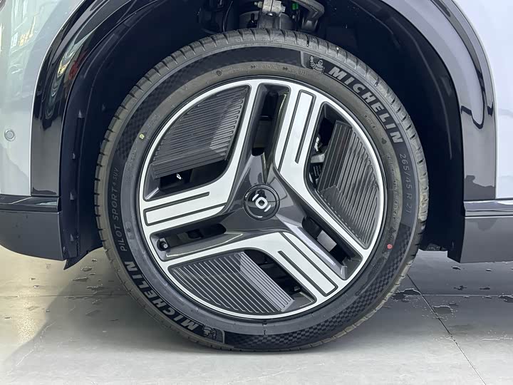 Фото 5 - Changan Qiyuan (Nevo) E07