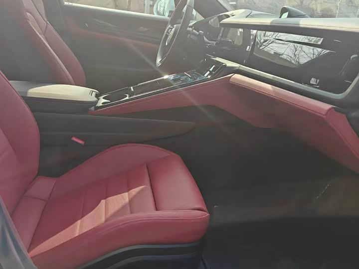 Фото 7 - Porsche Panamera