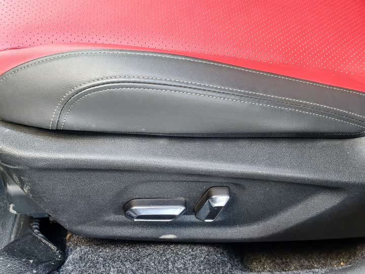 Фото 9 - Dongfeng Aeolus Yixuan Max