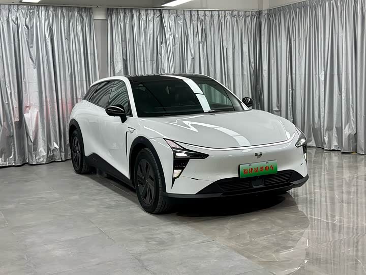 Фото 1 - Geely Jiyue 01