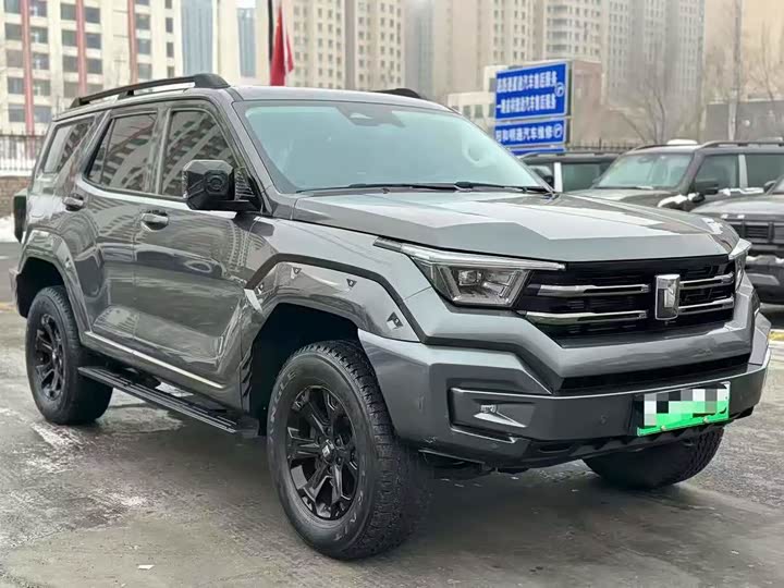 Фото 3 - Tank 400 Hybrid