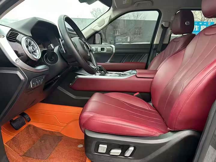 Фото 4 - Tank 400 Hybrid