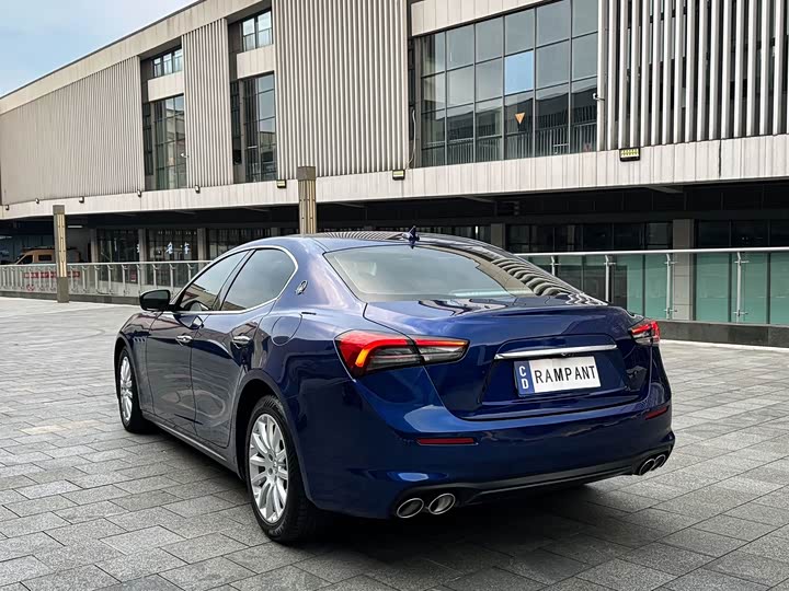 Фото 5 - Maserati Ghibli