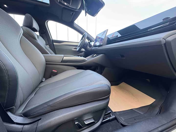 Фото 5 - BYD Qin L