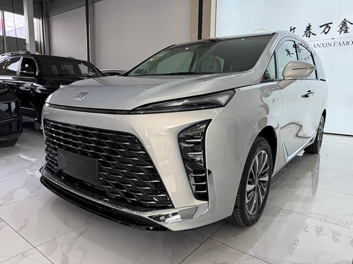 Фото 1 - Buick GL8 Hybrid