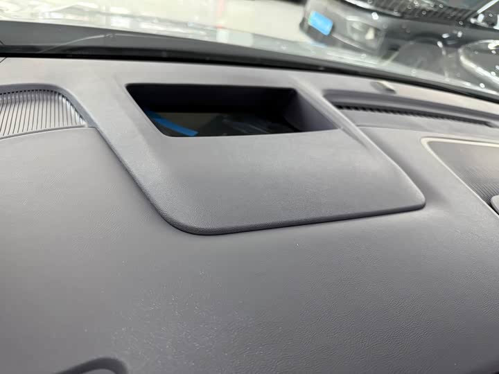 Фото 5 - Buick GL8 Hybrid