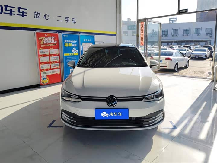 Фото 2 - Volkswagen Golf