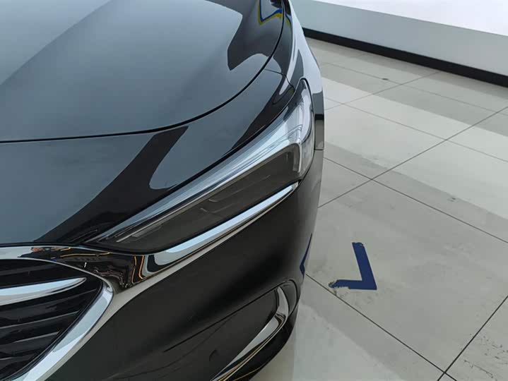 Фото 5 - Buick LaCrosse