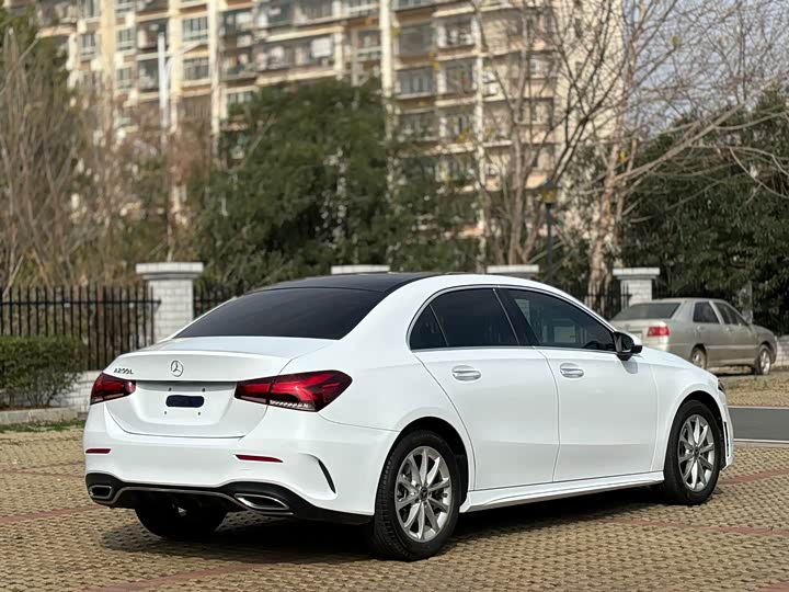 Фото 5 - Mercedes-Benz A-Class