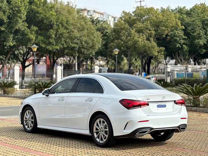 Фото 6 - Mercedes-Benz A-Class