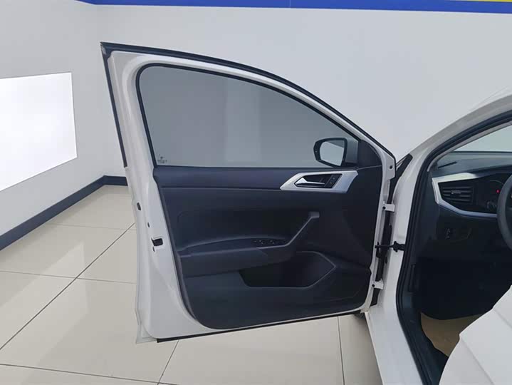 Фото 7 - Volkswagen Polo