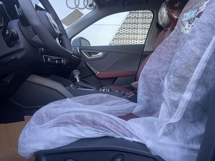 Фото 8 - Audi Q2L