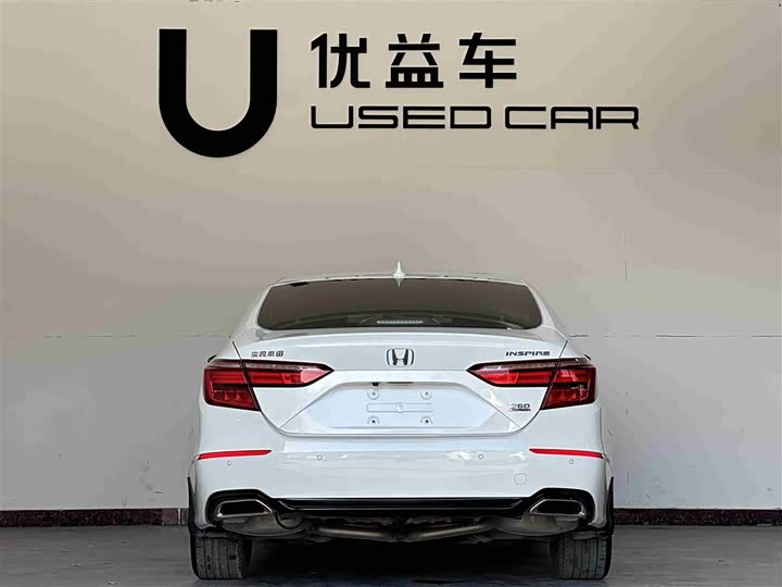 Фото 8 - Honda Inspire