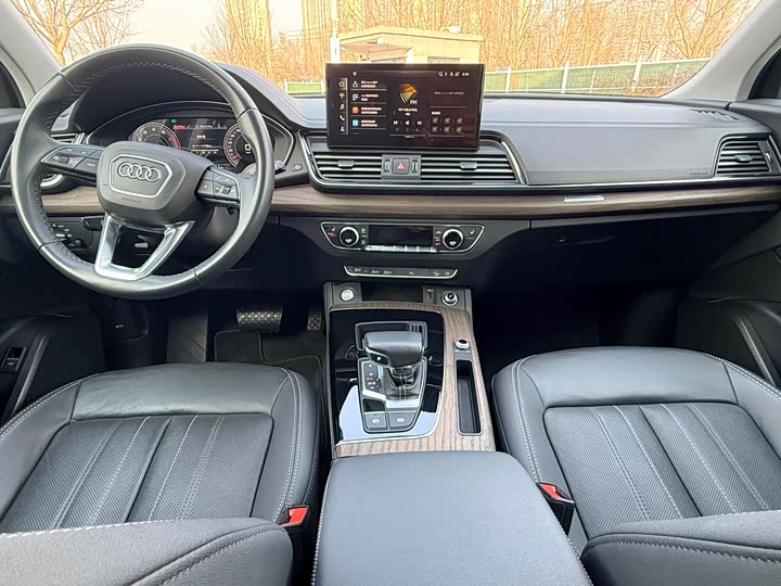 Фото 5 - Audi Q5L