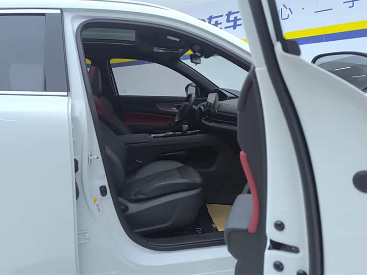 Фото 8 - Changan CS55 Plus